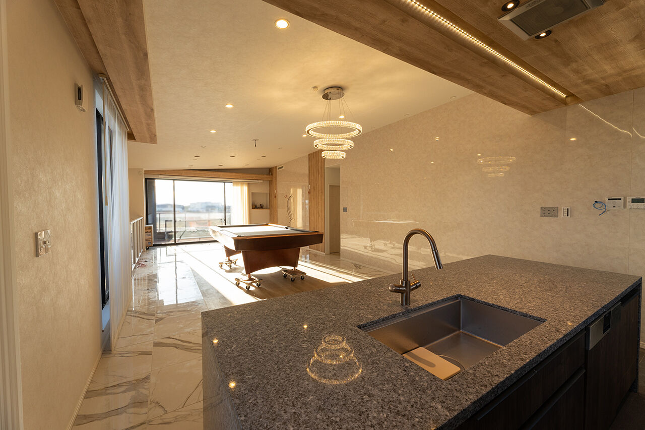 Liber（リベル） 【小牧市×ビルトインガレージ×２階LDK×間取図あり】２階ウッドデッキで季節を感じる「非・日常空間」の建築実例画像4