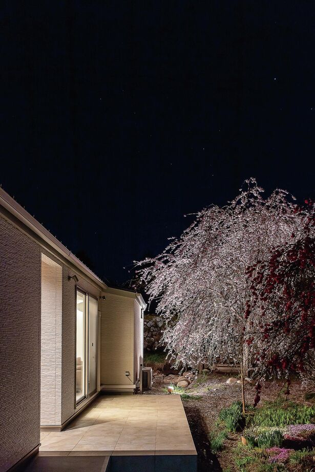 信州ハウジング 住まい手の理想を忠実に現実。自然を感じるモダンな住まいの建築実例画像3