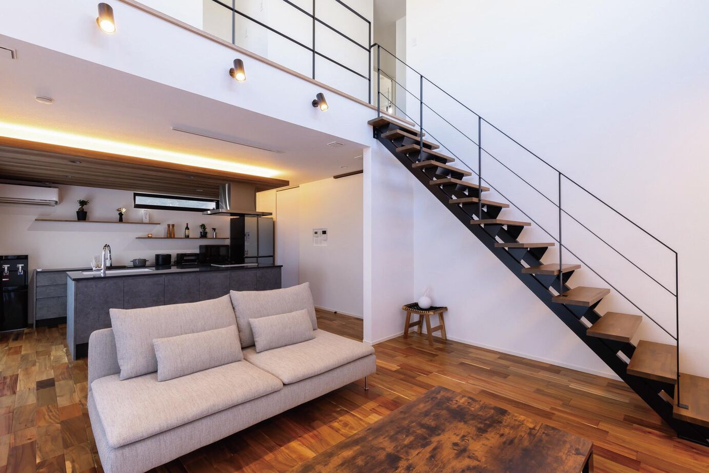 信州ハウジング 明確な優先順位と創意工夫が鍵〝好き〟と暮らしに寄り添う住まいの建築実例画像5