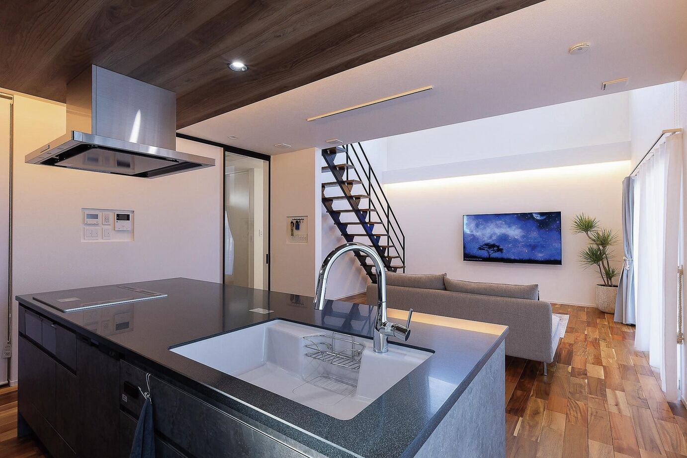 信州ハウジング 明確な優先順位と創意工夫が鍵〝好き〟と暮らしに寄り添う住まいの建築実例画像8