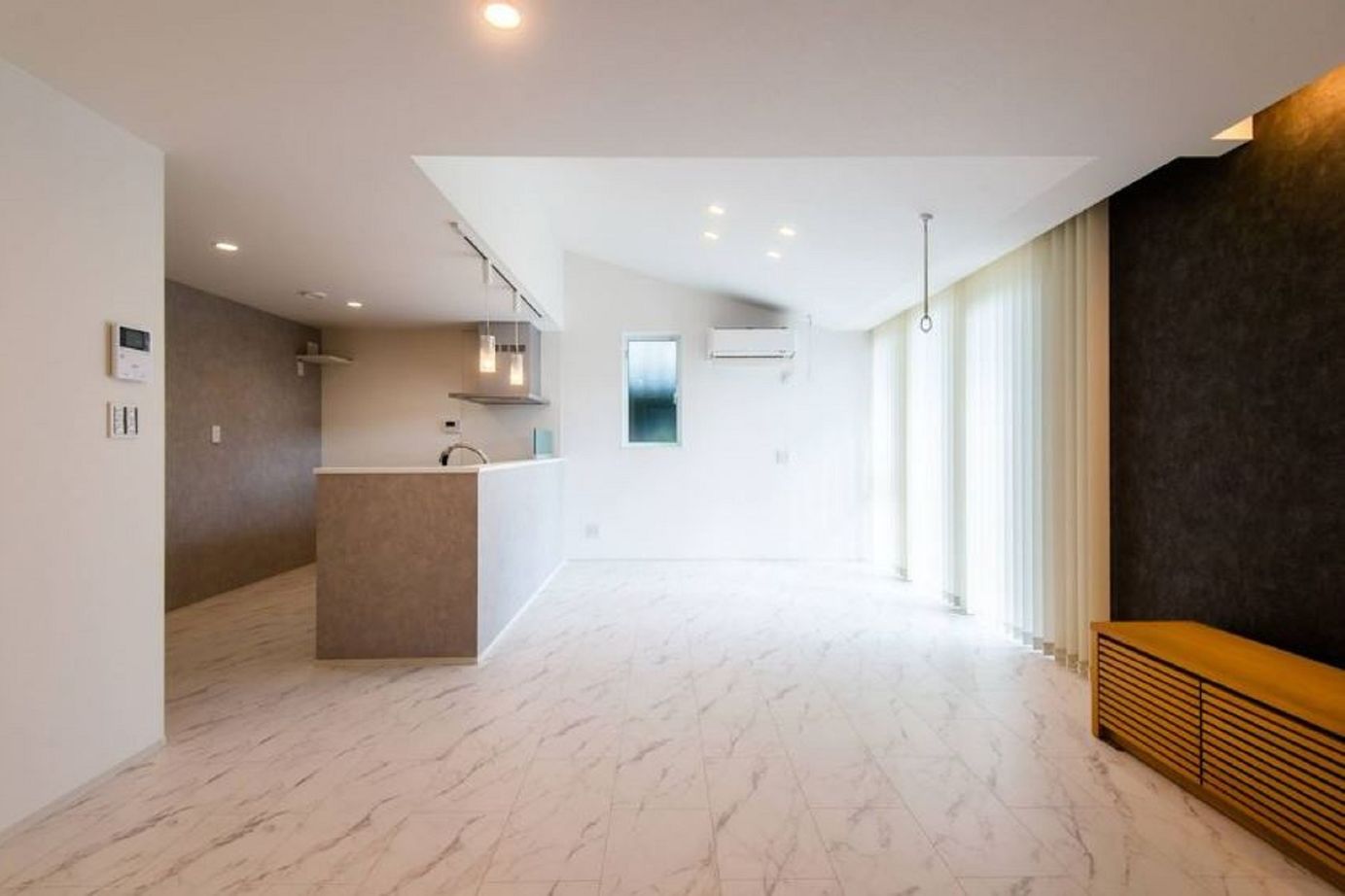 リッケンハウジング 【2000万円台/28.3坪/平屋/TRETTIO VALO】ホテルライクなシンプルモダンのお家の建築実例画像2