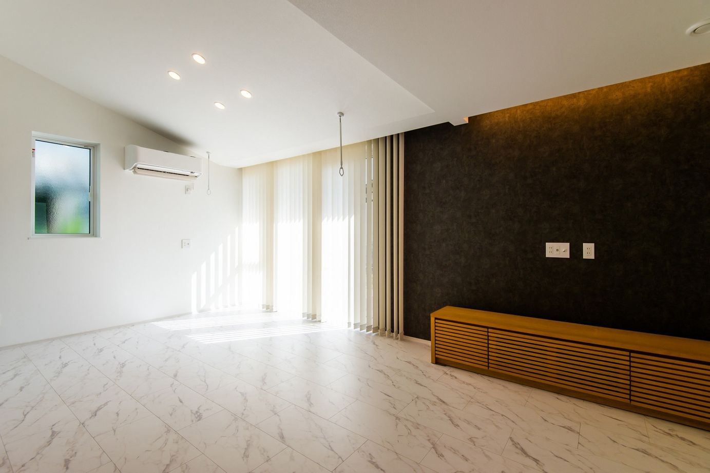 リッケンハウジング 【2000万円台/28.3坪/平屋/TRETTIO VALO】ホテルライクなシンプルモダンのお家の建築実例画像3