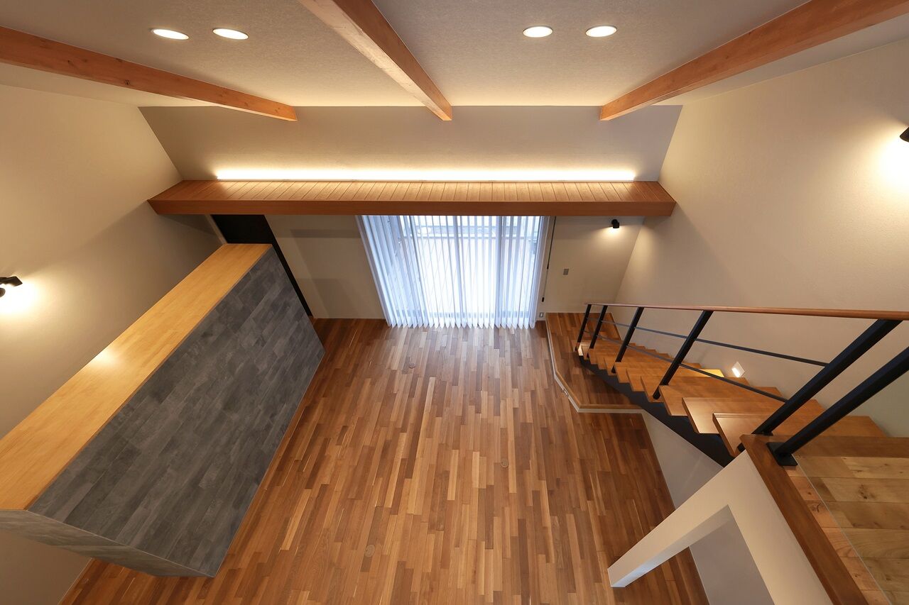 リッケンハウジング 【3000万円台/40.3坪/2階建て/アイリブスタイル】高く広がる勾配天井で家族がつながる住まいの建築実例画像6