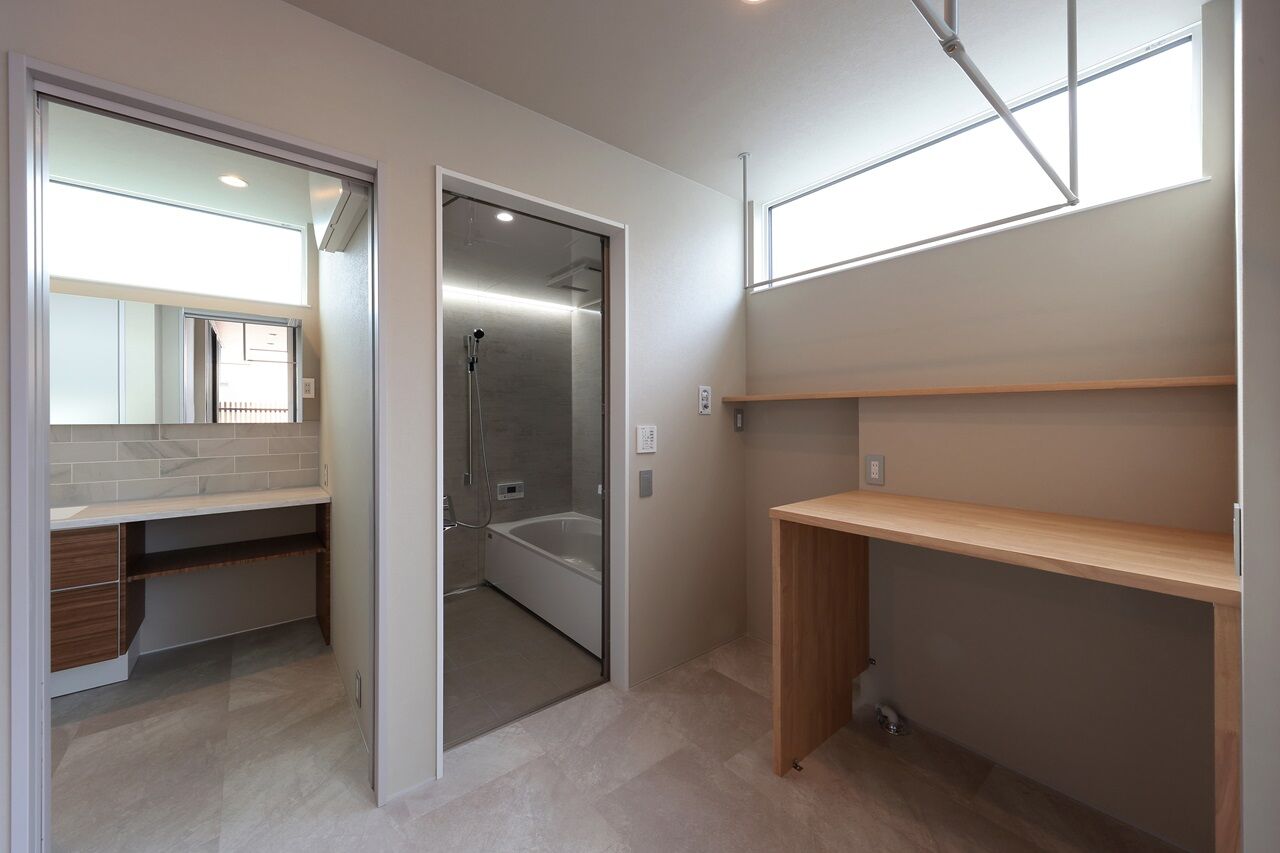 リッケンハウジング 【3000万円台/40.3坪/2階建て/アイリブスタイル】高く広がる勾配天井で家族がつながる住まいの建築実例画像9