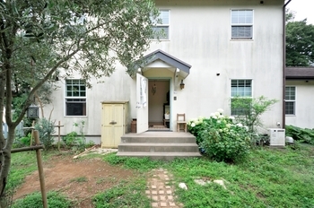 ニットーホーム 森の中で静かに暮らす、フレンチカントリーの住まいの建築実例画像6