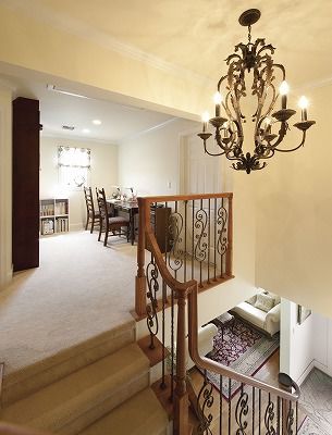 ニットーホーム ノスタルジーを覚えさせる様式美。家族の想い出と共に時を刻む住まいの建築実例画像7