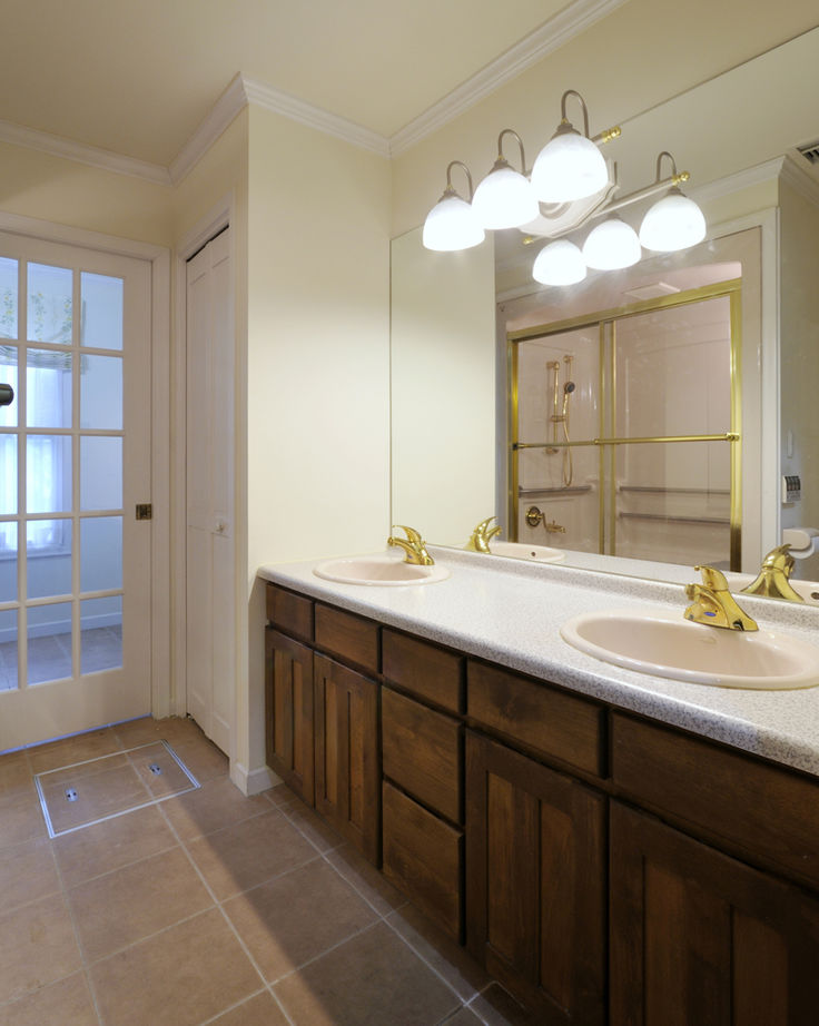 ニットーホーム グランドピアノのあるゆったりとした輸入住宅。大きな煙突のあるノースカントリーの建築実例画像7