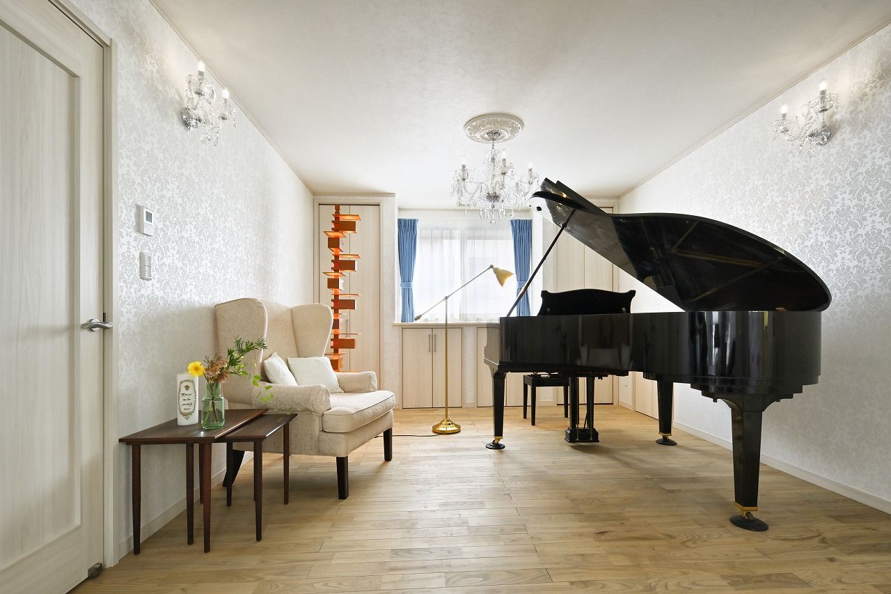 ニットーホーム 優美な空間にお気に入りのクロスやカーテンをコディネート。豊かな時間を奏でるクイーン・アンの家の建築実例画像5