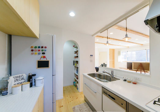 鈴木建設 【町田市/28坪/1920万円】スケルトン階段で繋がるロフト、無垢の床材にガルバリウム外観　理想が詰まった家の建築実例画像6