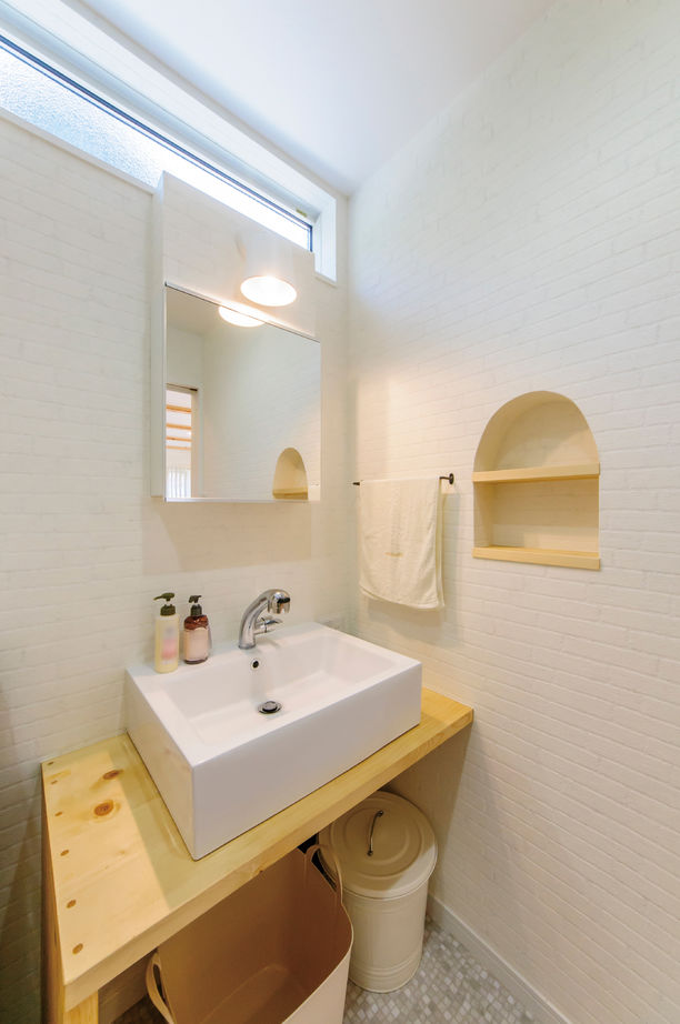 鈴木建設 【町田市/28坪/1920万円】スケルトン階段で繋がるロフト、無垢の床材にガルバリウム外観　理想が詰まった家の建築実例画像7