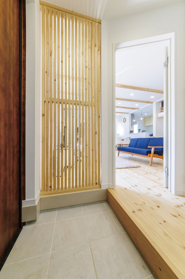 鈴木建設 【町田市/28坪/1920万円】スケルトン階段で繋がるロフト、無垢の床材にガルバリウム外観　理想が詰まった家の建築実例画像8