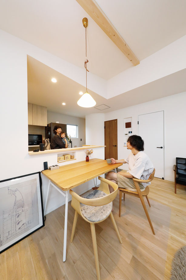 鈴木建設 【横浜市/25坪/無垢材/2000万円台】建築家と共に探し出した「自分好み」。予算とこだわりを両立した住まいの建築実例画像3