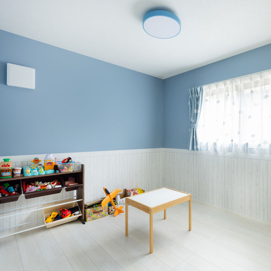 ZEH基準・炭の家 よかタウン 1000万円台【土地約36坪×4LDK×庭】広いリビングからランドリー、洗面・脱衣所へ「ぐるぐる回遊動線」の建築実例画像8