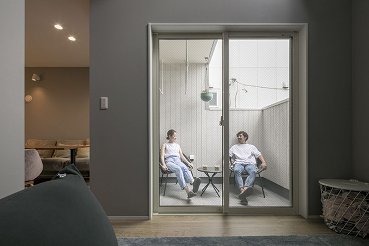 フォーライフ 【1500万円台/約30坪/間取図有/狭小住宅/吹き抜け】「息を飲むほど素敵！」。設計士と叶えた理想の3階建ての建築実例画像2