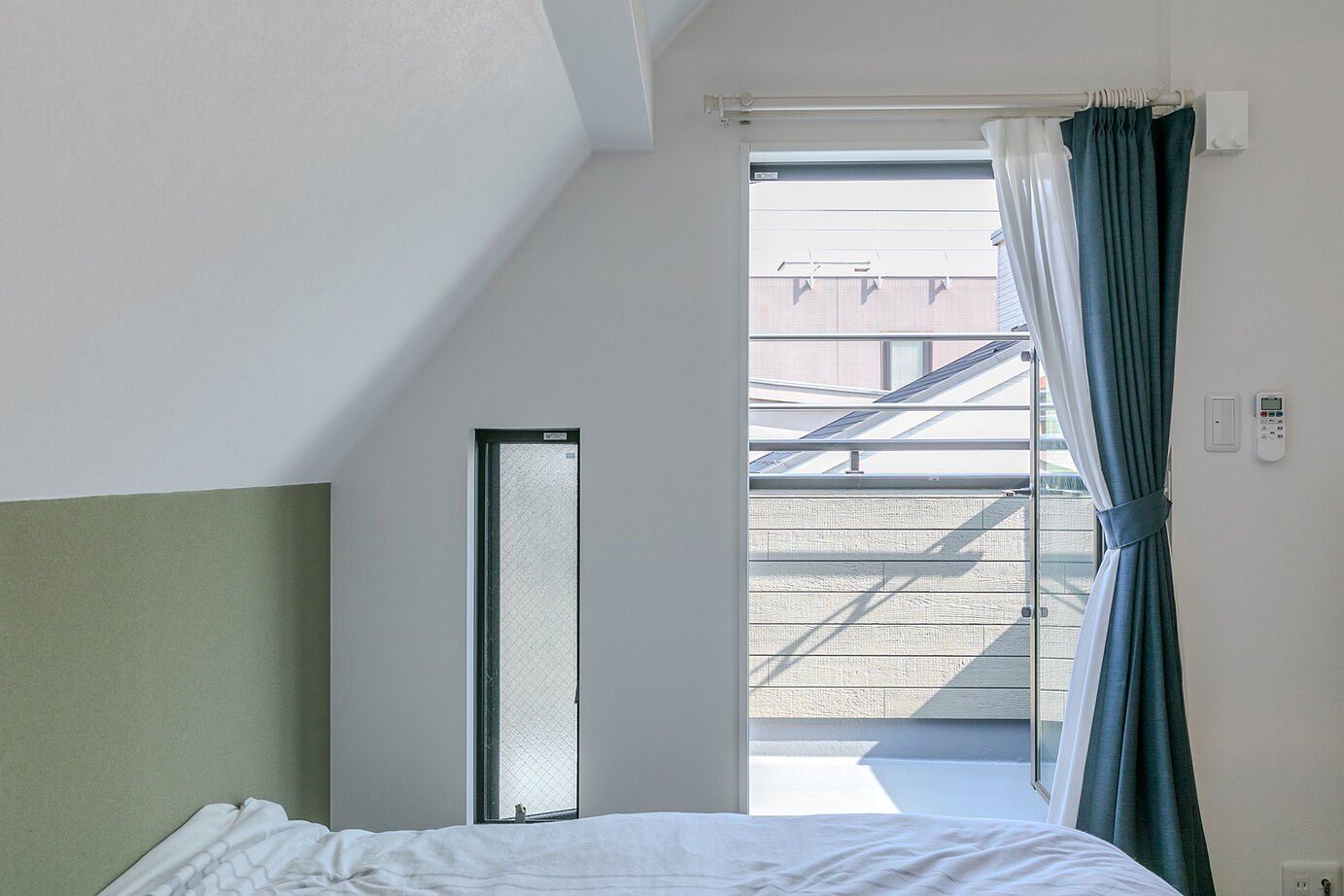 フォーライフ 【2100万円～2199万円／敷地14.3坪／2階リビング／間取図有】都内狭小地に叶えた3階建てのガレージハウスの建築実例画像13