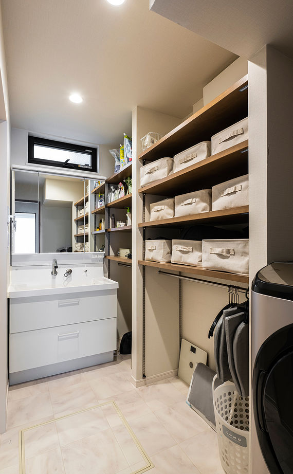 フォーライフ 【2500万円～2599万円／狭小3階建て／間取図有】陽当たりの良い角地のメリットを最大限に活かした住まいの建築実例画像9