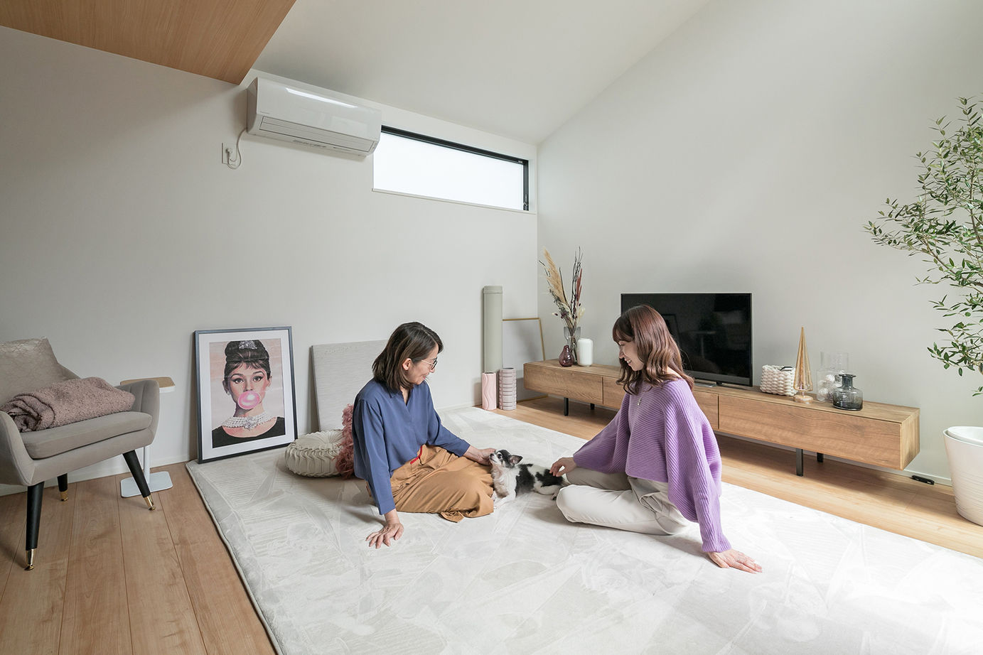 フォーライフ 【2800万円～2899万円／狭小３階建て／間取図有】光が行き渡る「コの字」プランで、明るい住空間を実現の建築実例画像3