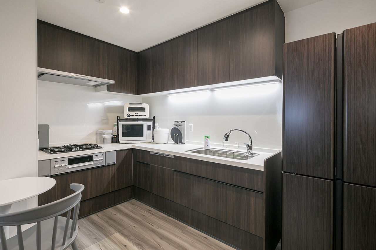 フォーライフ 【3400万円～3499万円／建て替え／屋上／間取図有】住み心地とデザイン性を両立した都市型二世帯住宅の建築実例画像3