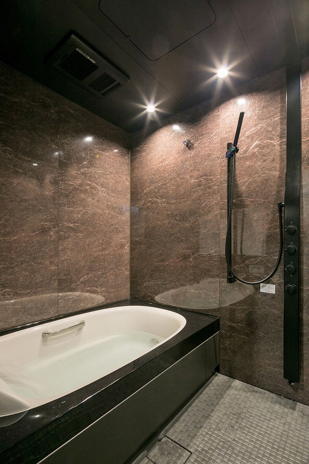 フォーライフ 【3400万円～3499万円／建て替え／屋上／間取図有】住み心地とデザイン性を両立した都市型二世帯住宅の建築実例画像7