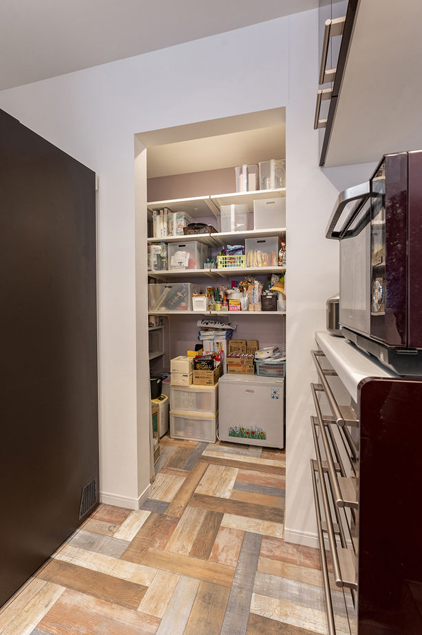 フォーライフ 【2700万円～2799万円／敷地22.4坪／間取図有】縦の空間を活かして明るく開放的に。間口４m以下の狭小住宅の建築実例画像4