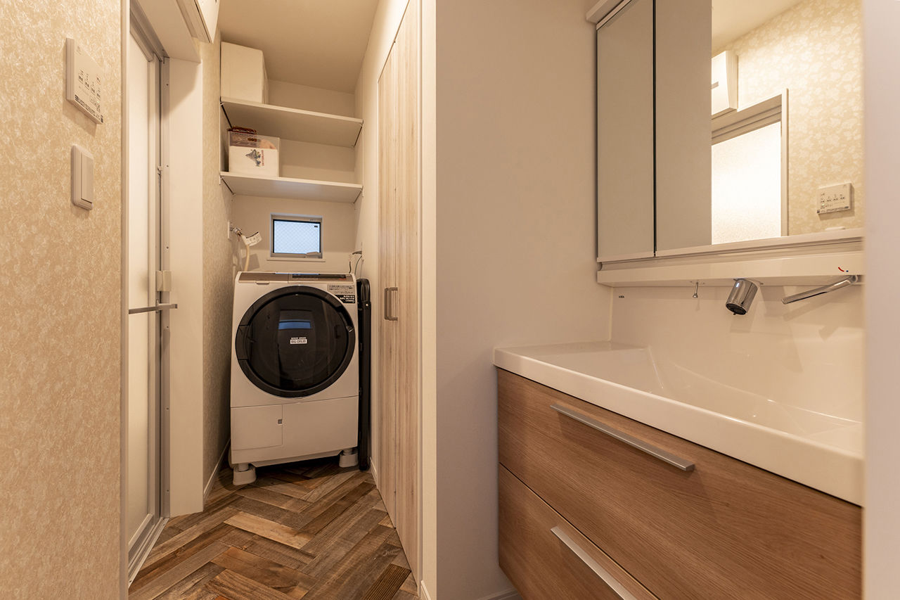 フォーライフ 【2700万円～2799万円／敷地22.4坪／間取図有】縦の空間を活かして明るく開放的に。間口４m以下の狭小住宅の建築実例画像5