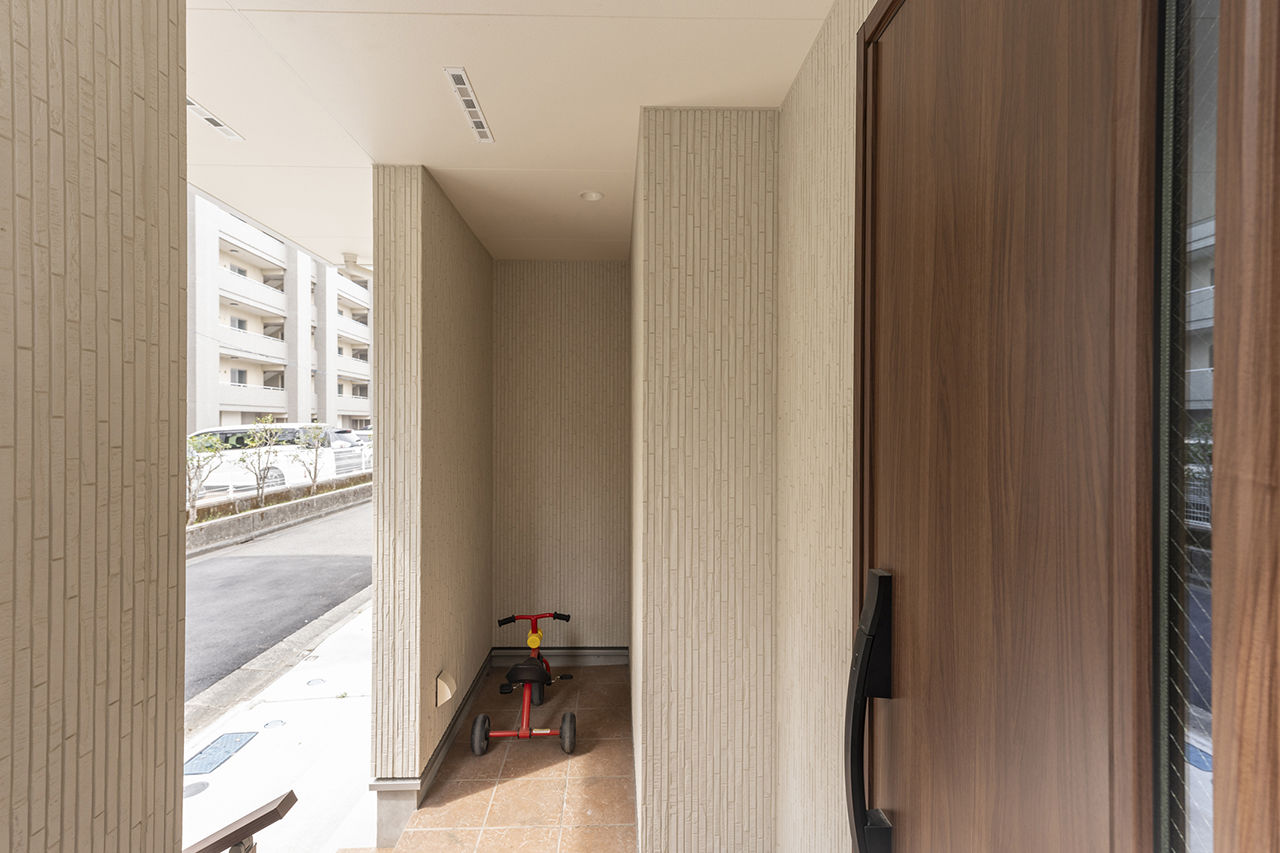 フォーライフ 【2700万円～2799万円／敷地22.4坪／間取図有】縦の空間を活かして明るく開放的に。間口４m以下の狭小住宅の建築実例画像9