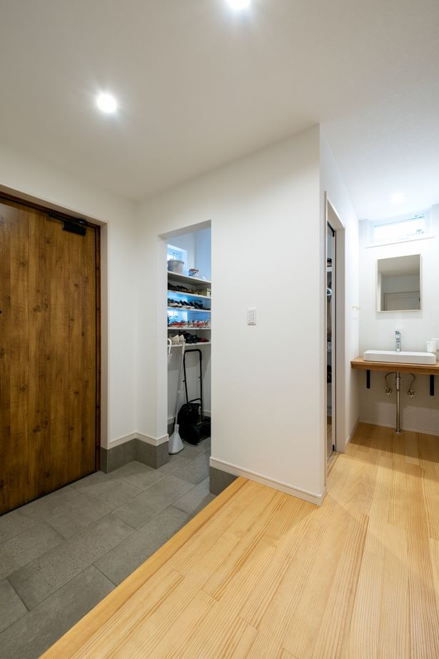 ソーラースマートグリッドホーム　三陽工務店 【2000万円台/趣味室/家事室/カビ抑制工法/間取り図有】エアコン一台でも冬は暖かく快適な暮らしを実現の建築実例画像10