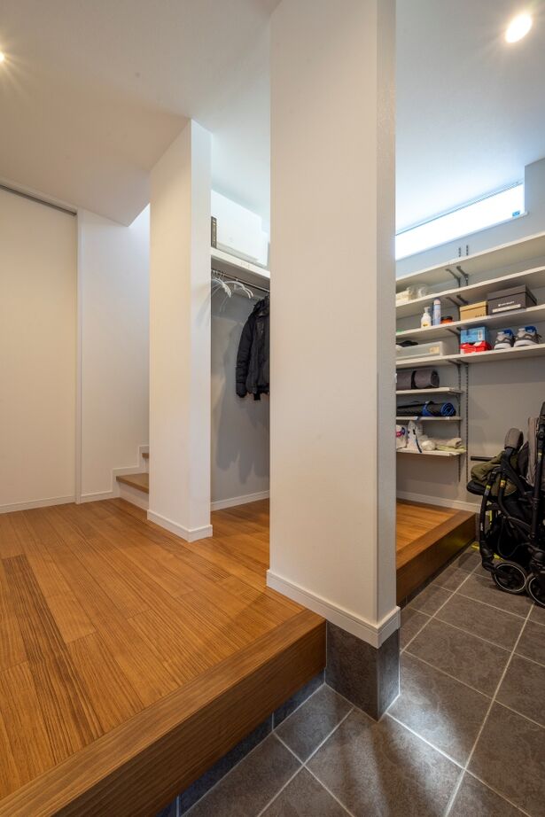 ソーラースマートグリッドホーム　三陽工務店 【HEAT20/二世帯/家事ラク/間取り図有】性能とコスパの高さが決め手。「明るく暖かい」二世帯住宅の建築実例画像12