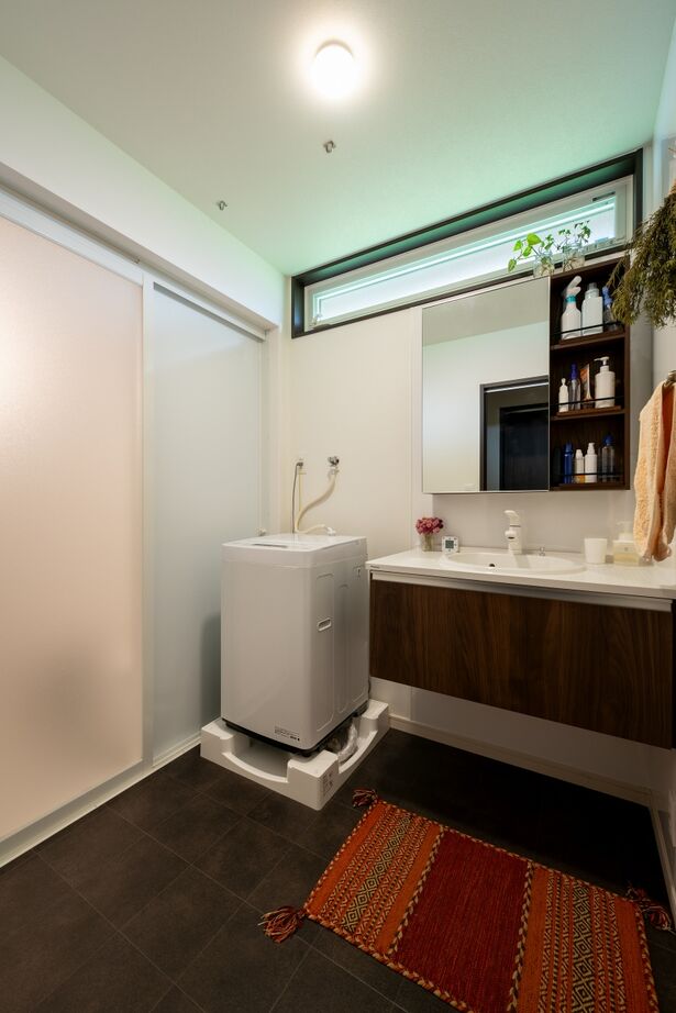 ソーラースマートグリッドホーム　三陽工務店 【HEAT20/2000万円台/間取り図有】ガーデニングや家庭菜園を存分に満喫。性能と価格に大満足の平屋の住まいの建築実例画像10