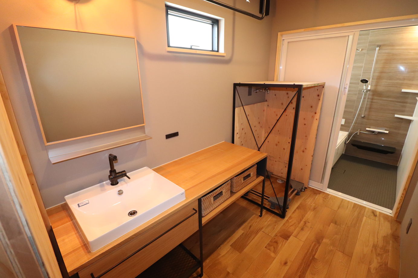 感動 【鹿児島市/２階建て/3LDK/間取り図あり】１階全部土間！！大空間吹き抜けのある家の建築実例画像8