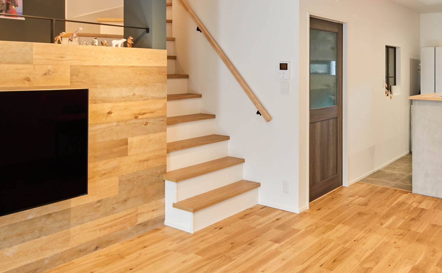 HOLIDAYS（ホリデイズ） 【愛知/1500万円台/3LDK/30坪/間取り図】屋上は花火大会の特等席。スキップフロアのあるラスティックな家の建築実例画像8