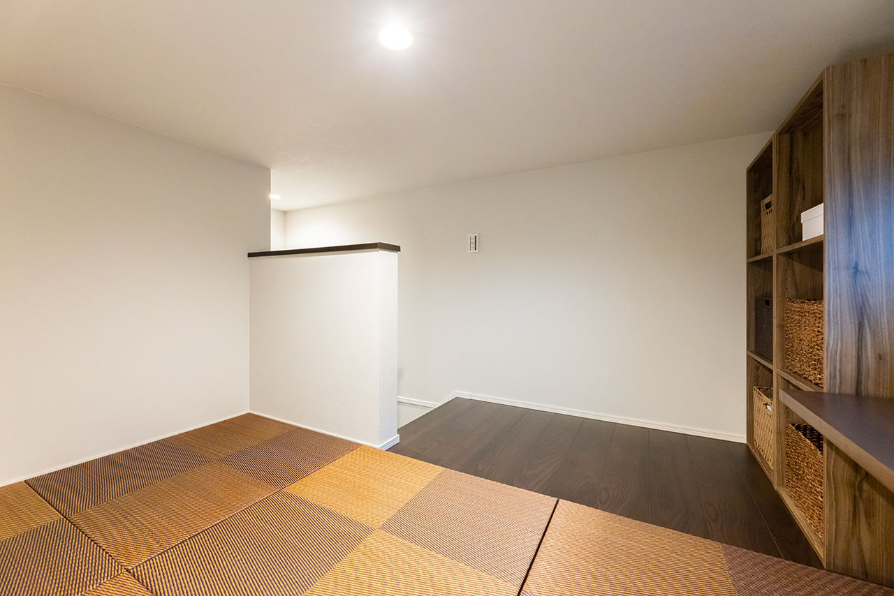 HOLIDAYS（ホリデイズ） 【2000万円/30坪台/全館空調/間取り図】年中快適な住宅性能と楽器演奏や映画鑑賞を愉しむ大人かっこいい家の建築実例画像9