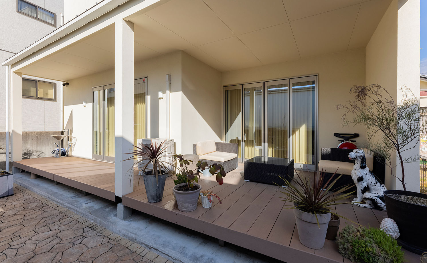 HOLIDAYS（ホリデイズ） 【愛知/ビルトインガレージ・2台可/間取り図】まるで３階建て！蔵収納の要望から発展させた中二階のある家の建築実例画像10