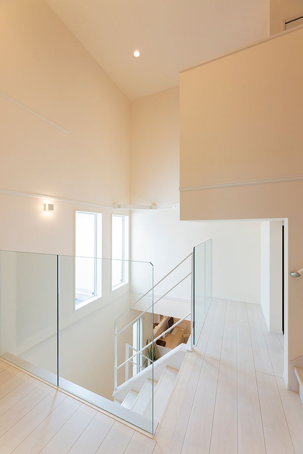 HOLIDAYS（ホリデイズ） 【愛知/ビルトインガレージ・2台可/間取り図】まるで３階建て！蔵収納の要望から発展させた中二階のある家の建築実例画像16