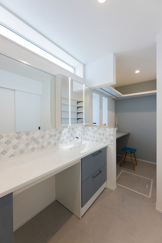 HOLIDAYS（ホリデイズ）  【1000万円台/30坪台/間取り図】土地から依頼。レッドシダーで天井を仕上げた、大きな吹き抜けのある家 の建築実例画像9