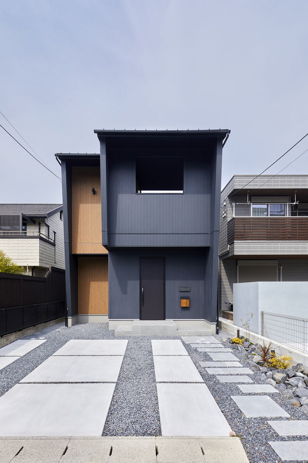 HOLIDAYS（ホリデイズ） 【愛知/1000万円台/20坪台・コンパクト/3LDK/全館空調/間取り図】お家時間が愉しめる中庭のある家の建築実例画像10