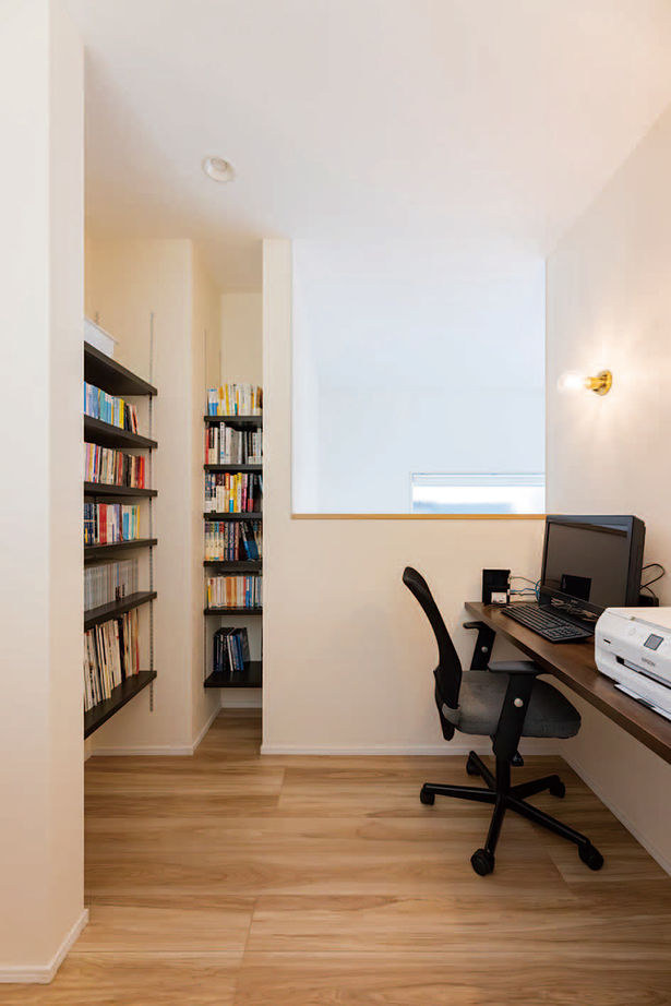 HOLIDAYS（ホリデイズ） 【全館空調/2000万円台】吹き抜けのキャットウォークがインテリアになるスパニッシュテイストの家の建築実例画像7