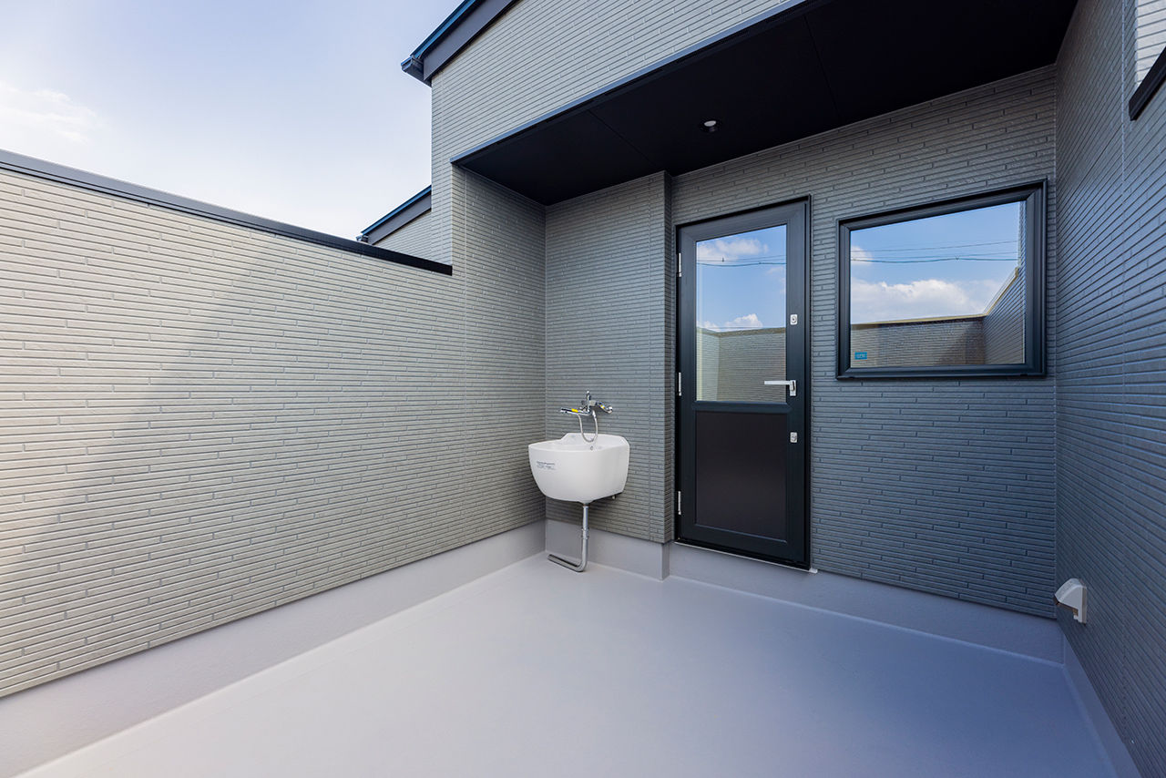 HOLIDAYS（ホリデイズ） 【全館空調/2000万円台】吹き抜けのキャットウォークがインテリアになるスパニッシュテイストの家の建築実例画像10