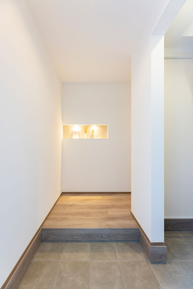 HOLIDAYS（ホリデイズ） 【2000万円台/趣味室】20代の夫婦が「土地＋建物」で依頼して建てた「シンプルな暮らしを愉しむ家」の建築実例画像3