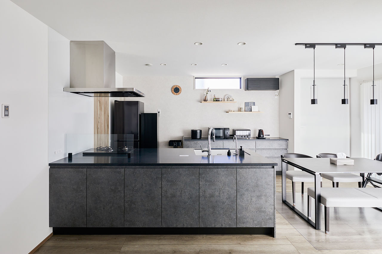 HOLIDAYS（ホリデイズ） 【2000万円台/趣味室】20代の夫婦が「土地＋建物」で依頼して建てた「シンプルな暮らしを愉しむ家」の建築実例画像5