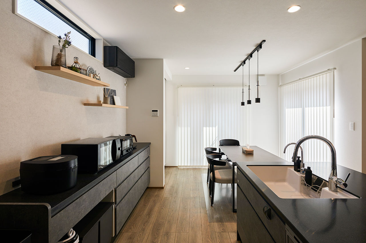 HOLIDAYS（ホリデイズ） 【2000万円台/趣味室】20代の夫婦が「土地＋建物」で依頼して建てた「シンプルな暮らしを愉しむ家」の建築実例画像7