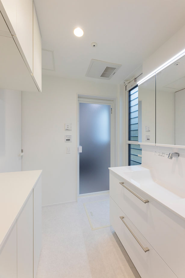 HOLIDAYS（ホリデイズ） 【豊田市/全館空調/ダウンフロアリビング/間取り図】モノトーンで仕上げた大人の暮らしを愉しむ家の建築実例画像10