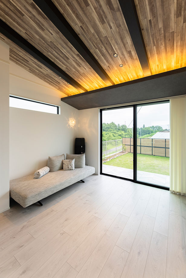 HOLIDAYS（ホリデイズ） 【平屋×全館空調×ZEH×20代】探してもらった見晴らしのよい土地に、全館空調を搭載した平屋を自由設計の建築実例画像8