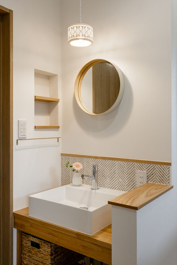 イチマルホーム 【36.5坪／間取り図有】こだわり造作家具と収納力のある和モダンの家の建築実例画像9