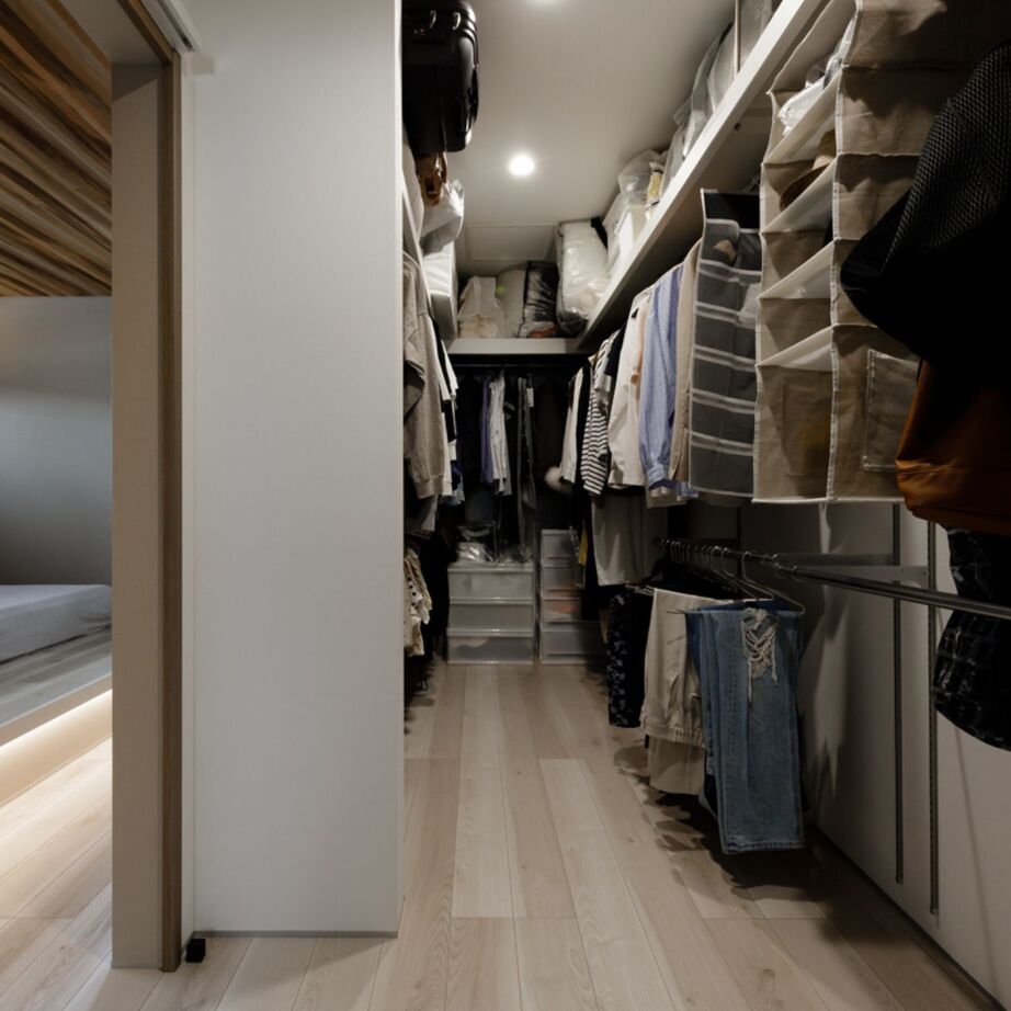 イチマルホーム 【2000万円台】光と風に溢れた中庭を囲むコの字型の家の建築実例画像9