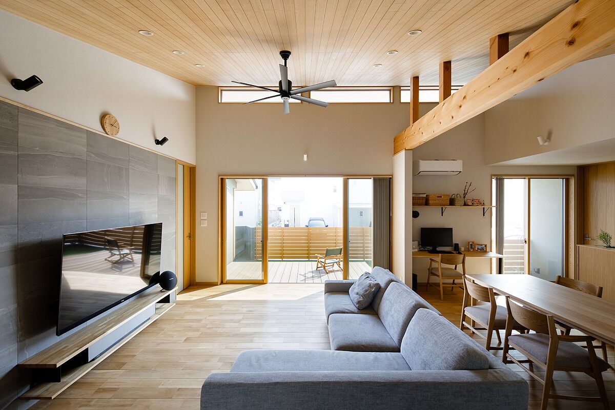 イチマルホーム 【2050万円／31坪／間取り図有／平屋/中庭/コの字】木の温かみが感じられる和モダンの平屋の建築実例画像2