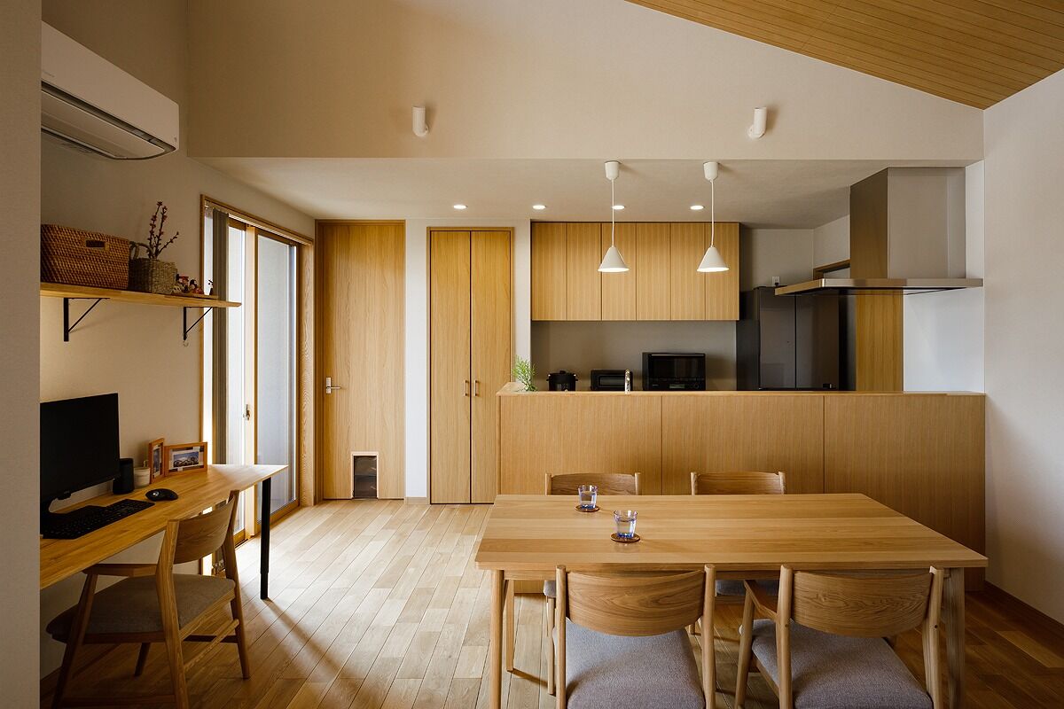 イチマルホーム 【2050万円／31坪／間取り図有／平屋/中庭/コの字】木の温かみが感じられる和モダンの平屋の建築実例画像5