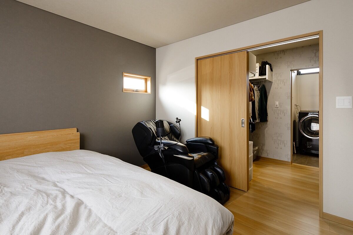 イチマルホーム 【2050万円／31坪／間取り図有／平屋/中庭/コの字】木の温かみが感じられる和モダンの平屋の建築実例画像8