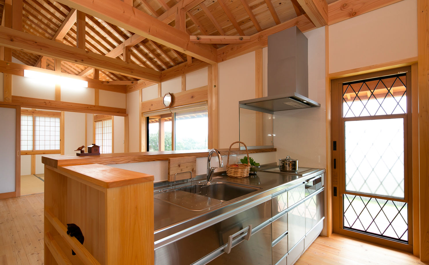 大喜工務店 【滋賀県/2000万円台/平屋/間取り有】長期自然乾燥した一尺角の大黒柱が支える和モダンデザインの平屋建ての建築実例画像8