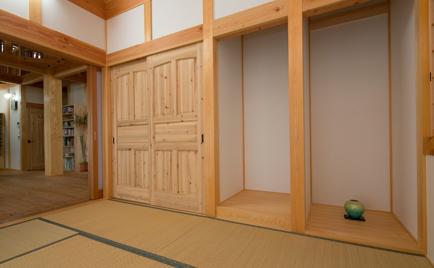 大喜工務店 【滋賀県/2000万円台/平屋/間取り有】長期自然乾燥した一尺角の大黒柱が支える和モダンデザインの平屋建ての建築実例画像12